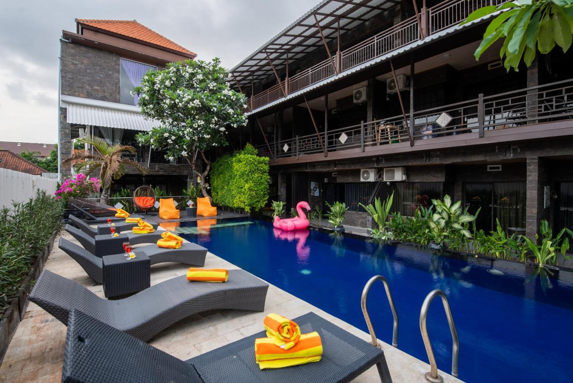 L'Amore Hotel Seminyak エクステリア 写真